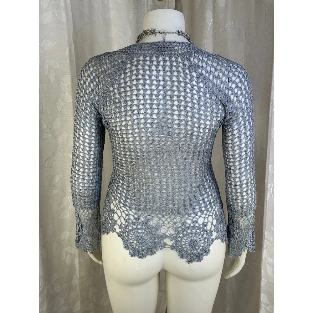 BCBGMAXAZRIA Hand Crochet Top L Silver Blue‎ Gray Open Knit Boho Sheer Scallop